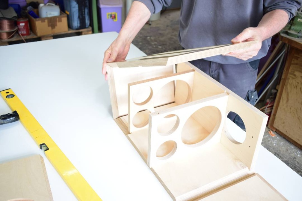 Illuminator 71 - 020